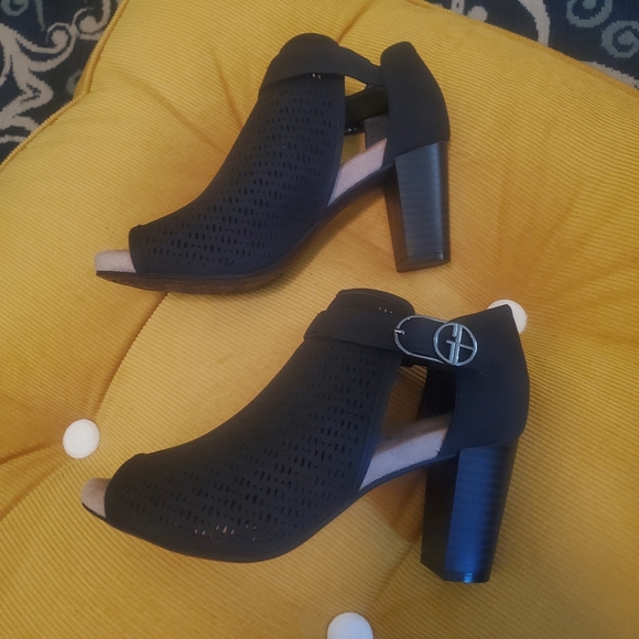 *** SOLD *** - Picture 3 of 7